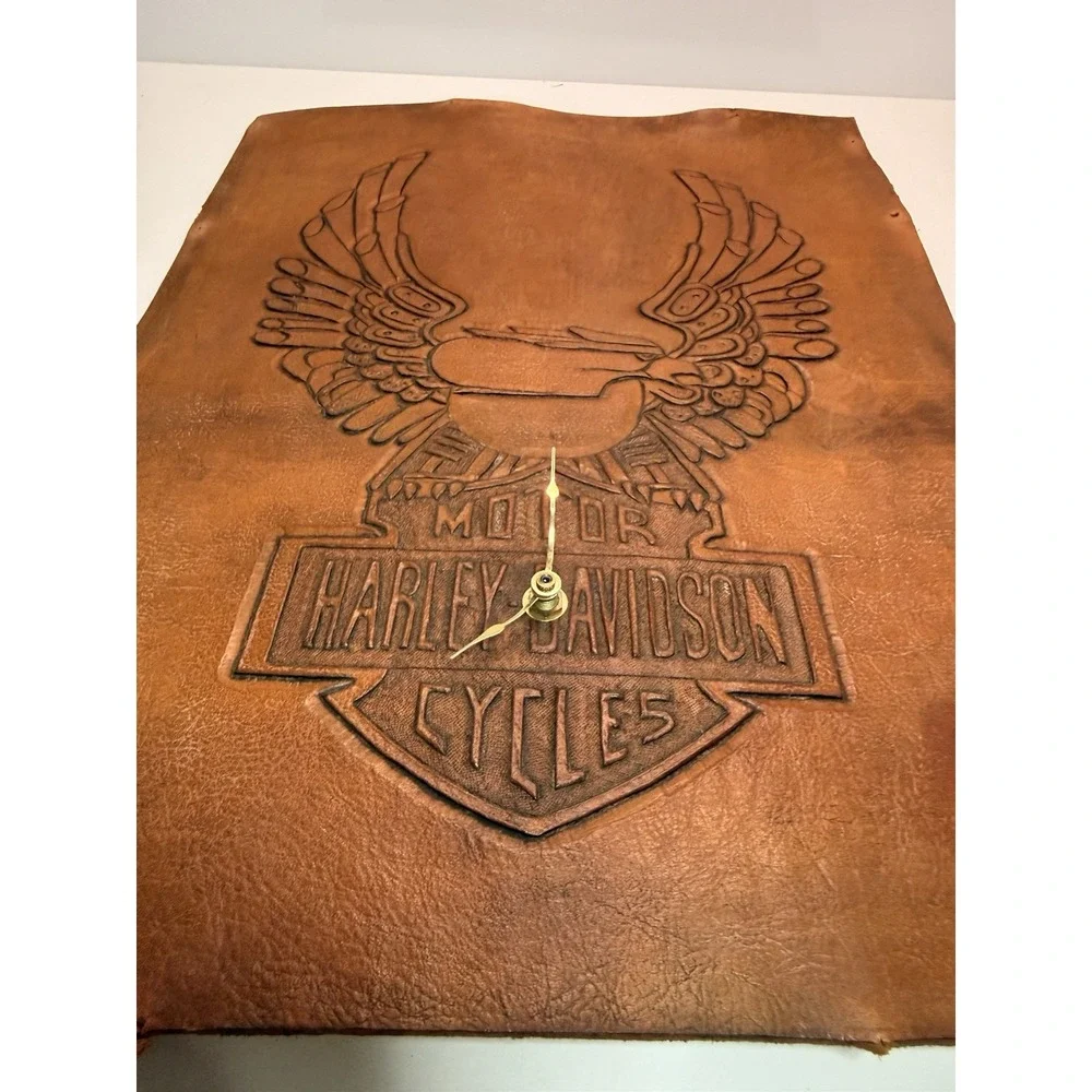 Harley-Davidson Leather Wall Clock‎ Eagle Logo – Non Working Rustic Decor. (B5)